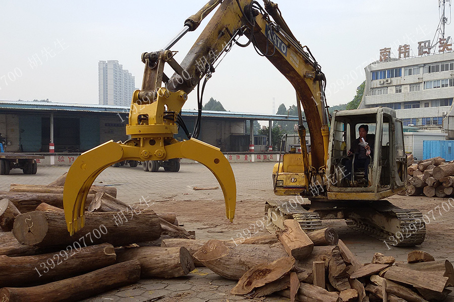 【抓木機】用旋轉抓木機裝卸木材優(yōu)勢